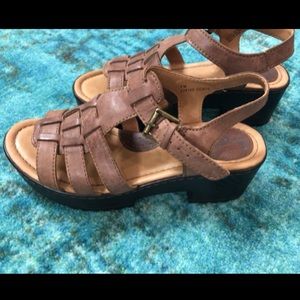 B.O.C pair of sandals size 7